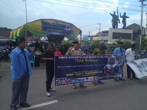 Yones Tober Sedang Memberikan Orasi