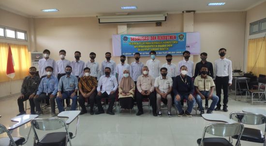 Kegiatan sosialisasi tersebut dibuka langsung oleh Hj. Siti Herawati,SH Kepala Dinas Ketenagakerjaan Kabupaten Muara Enim bertempat di aula Disnaker Muara Enim.