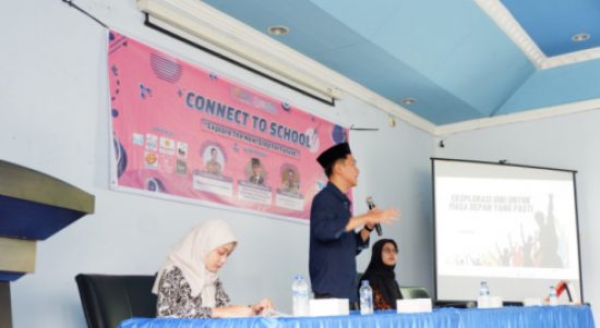 Kegiatan Connect to School ini akan dilakukan di beberapa SMA/SMK yang ada di Palembang. Untuk sekolah yang pertama, IMConnect Palembang memilih SMK Negeri Sumatera Selatan dengan tema Explore The Next Step For Future
