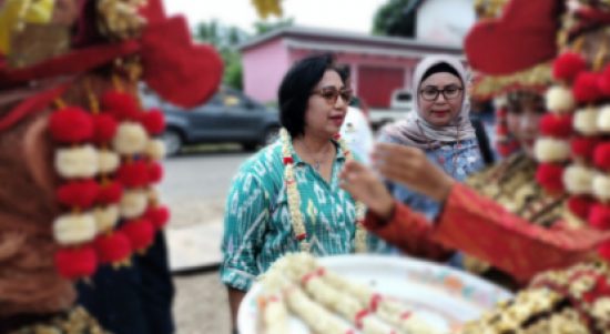 Irma Suryani Chaniago, bersama Perwakilan BKKBN Provinsi Sumatera Selatan hadiri sosialisasi pencegahan Stunting di Desa Lubuk Empelas Kecamatan Muara Enim, Kabupaten Muara Enim