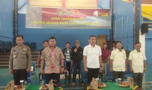 Syaripudin AP,.M.Si, Kepala Dinas Pemuda Olahraga serta dihadiri oleh Kasdim 0404 Muara Enim Mayor Chb Jauhari, Polres Muara Enim Kompol Roni Romli dan dari KONI Muara Enim hadir Jumalana dan Erfani bertempat di Stadion GOR Pancasila, Muara Enim, Sabtu (15/10/22).