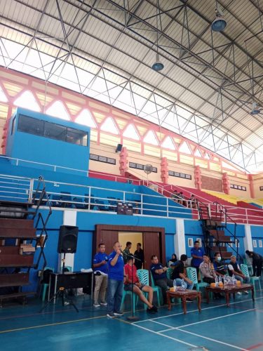Pidato sambutan H. Yandra Iskandar saat membuka kejuaraan Futsal Bupati Cup 2022 yang dilaksanakan di Stadion Pancasila Kota Muara Enim pada Jumat (11/11/22). (Sbr/foto : KONIME, Editor : Al'Djamaz)